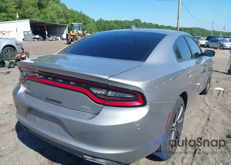 2016 Dodge Charger Sxt z USA, uszkodzony, nr VIN 2C3CDXJG6GH293676